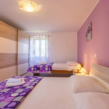 Дом отдыха House Marija 819 *